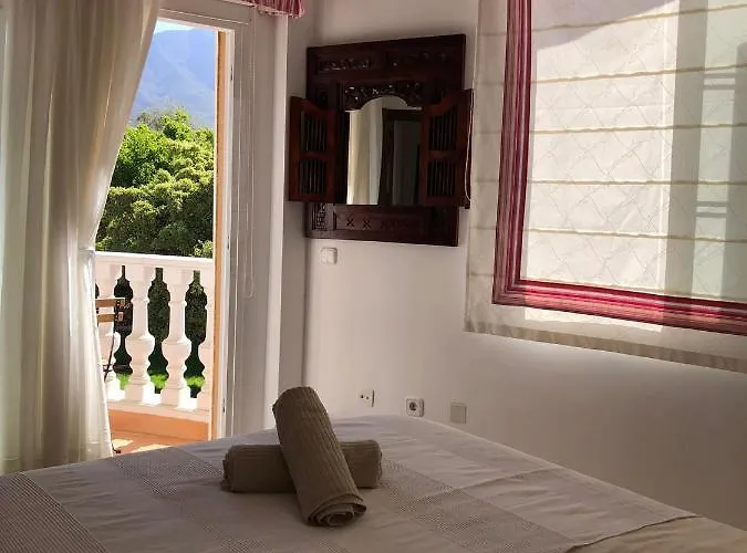 Duque Nest Hostel Costa Adeje (Tenerife)
