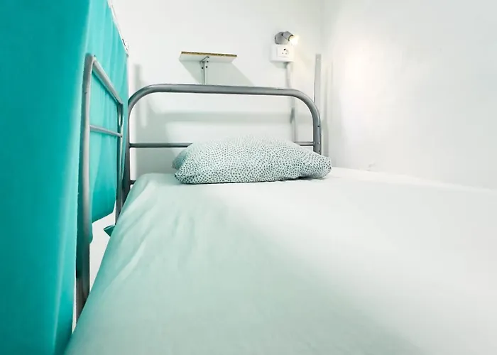 Duque Nest Hostel Costa Adeje (Tenerife)