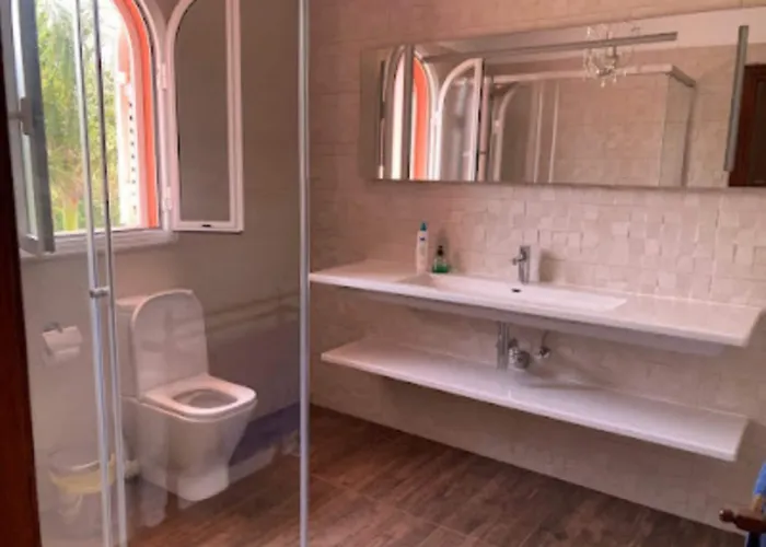 Hostel Duque Nest Costa Adeje (Tenerife)