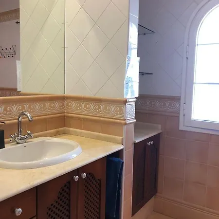 Duque Nest Hostel Costa Adeje (Tenerife)