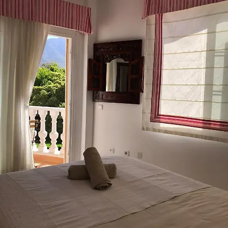Duque Nest Hostel Costa Adeje (Tenerife)