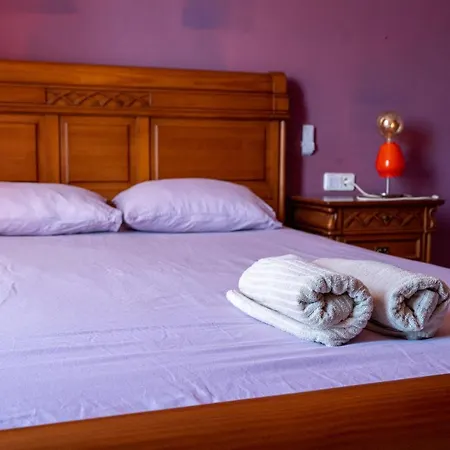 Duque Nest Hostel