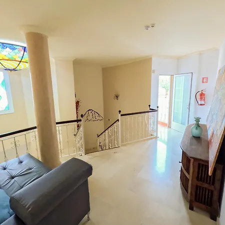 Duque Nest Hostel Costa Adeje (Tenerife)