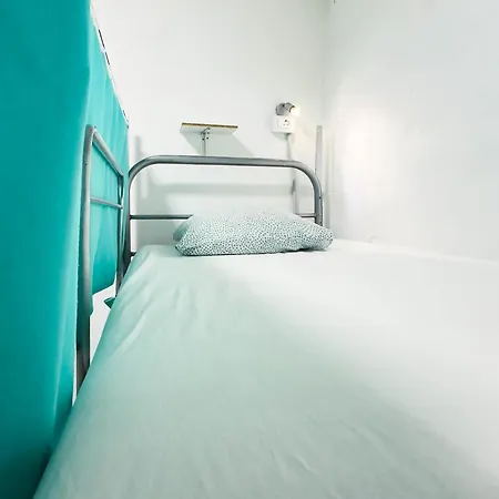 Duque Nest Hostel Costa Adeje (Tenerife)