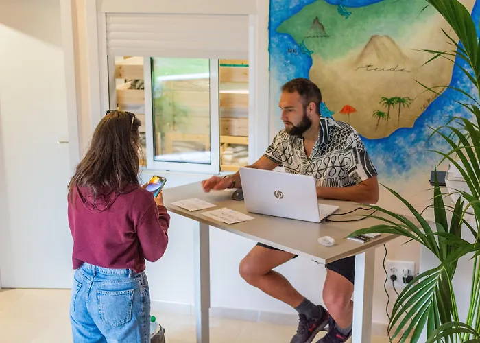 Ostello Duque Nest Costa Adeje (Tenerife)